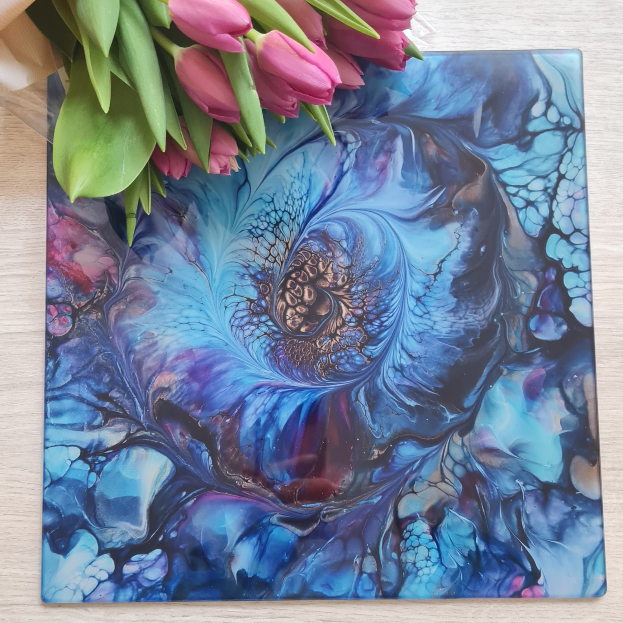 Ammonite Swirl Glass Chopping Board – Square